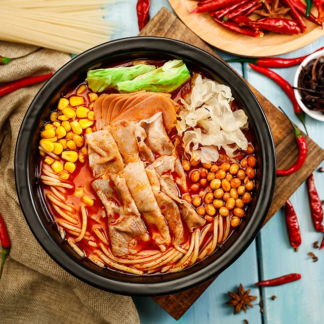 濟(jì)寧康德食品”生產(chǎn)車間是無菌化車間，整個生產(chǎn)和檢驗都嚴(yán)格執(zhí)行《國家食品安全法》，從而保證了產(chǎn)品質(zhì)量安全、穩(wěn)定、可靠產(chǎn)品咨詢熱線：0537-3630366
