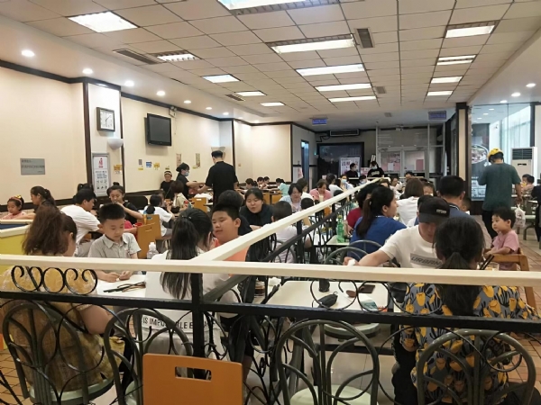 公司擁有強(qiáng)大的研發(fā)中心， 配有專業(yè)研發(fā)工程師，研發(fā)中心擁有完備的人才結(jié)構(gòu)，并本著企業(yè)標(biāo)準(zhǔn)高于國家標(biāo)準(zhǔn)的原則，為公司產(chǎn)品、客戶定制產(chǎn)品的研發(fā)保駕護(hù)航。產(chǎn)品質(zhì)咨詢線：0537-3630366